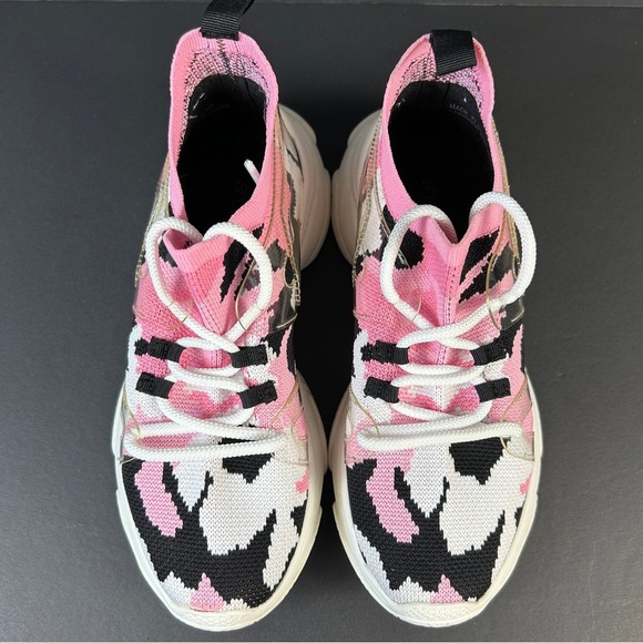 ShoeDazzle Vibrant Pink and Black Knit Sneakers 6-7 - Picture 3 of 9